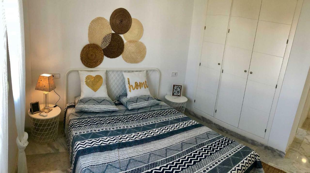 Appartement Bright 300m From The